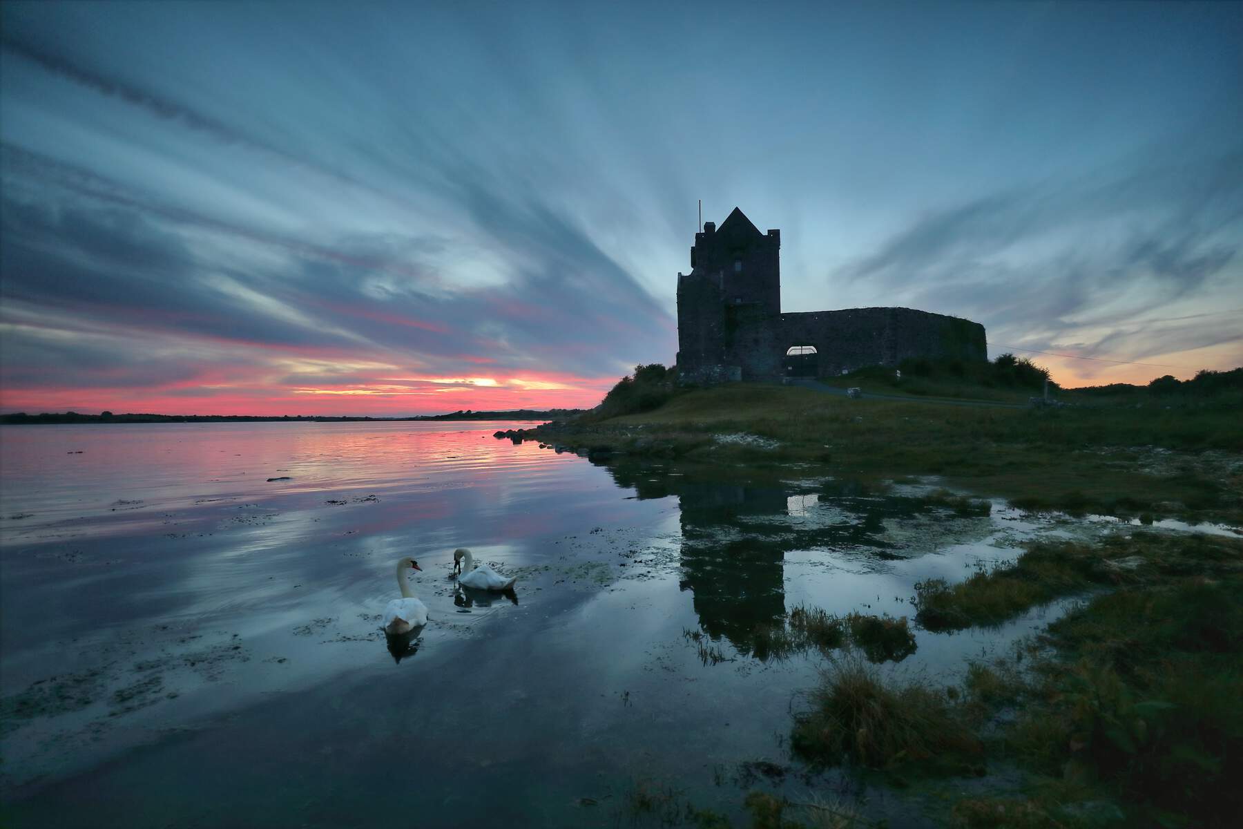 Ierland Kinvara Dunguaire castle Kinvara Co Galway © Chaosheng Zhang