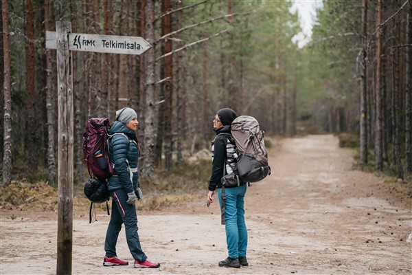 Wandelen in Estland heeft veel voordelen: weinig menen, ongerepte natuur en weinig heuvels.